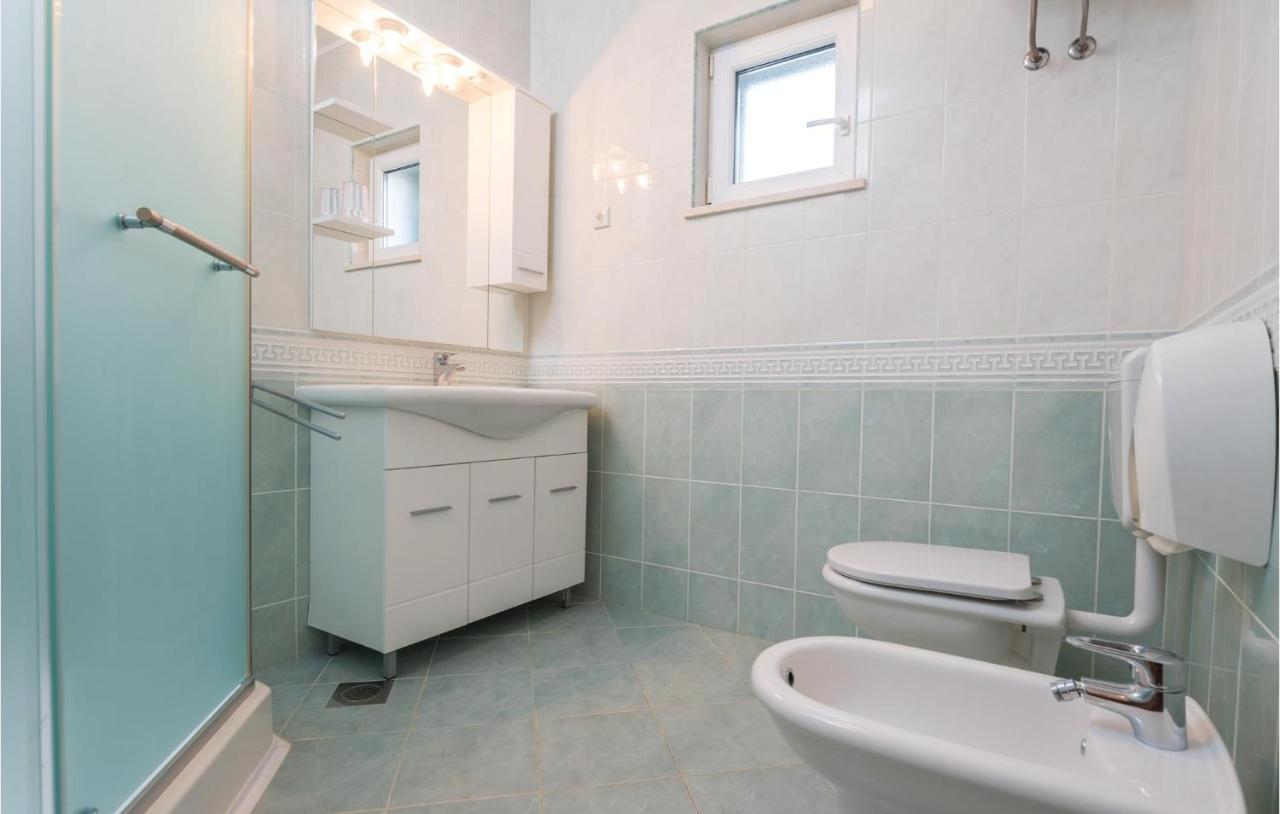 One-Bedroom Apartment in Trpanj Buitenkant foto